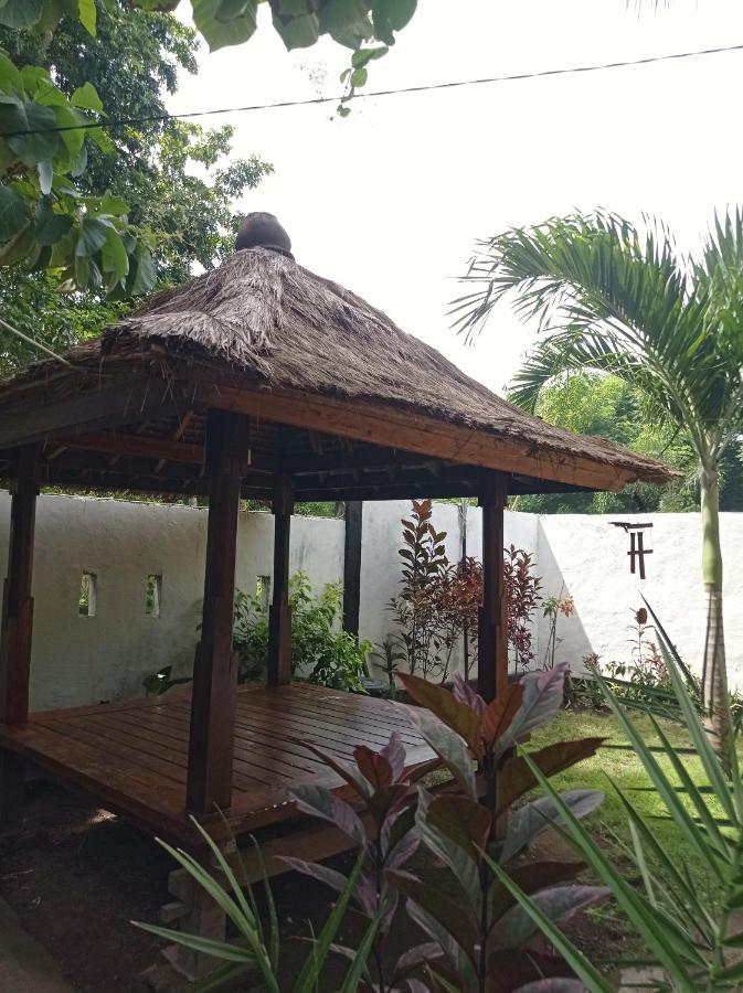 Follow The Rabbit Bungalow Gili Air Luaran gambar